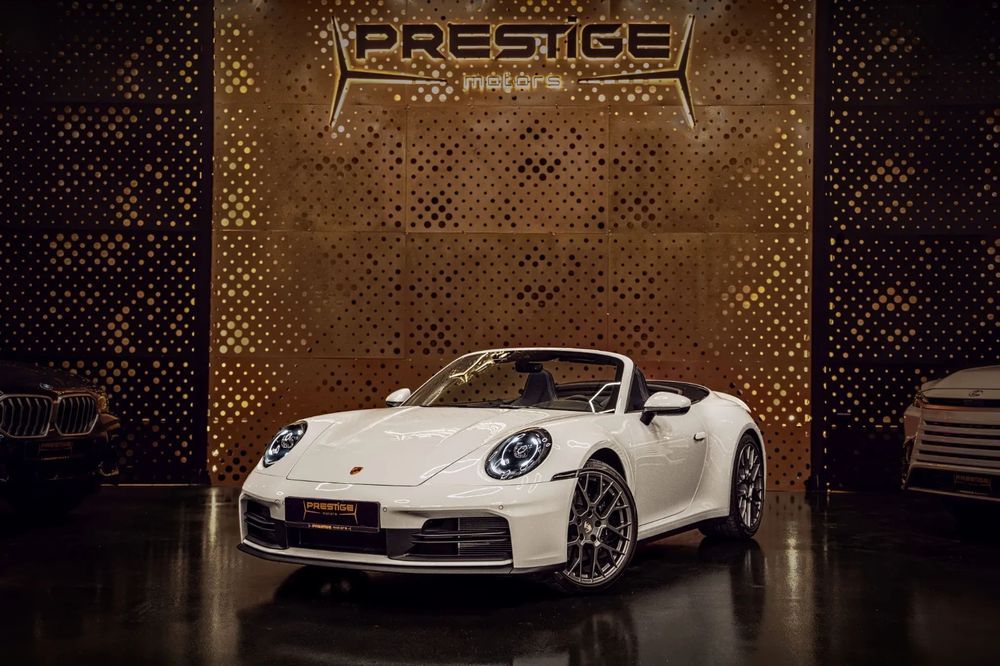 Porsche 911 Porsche 911- 992.2 Carrera Cabrio, an fabricație 2024.