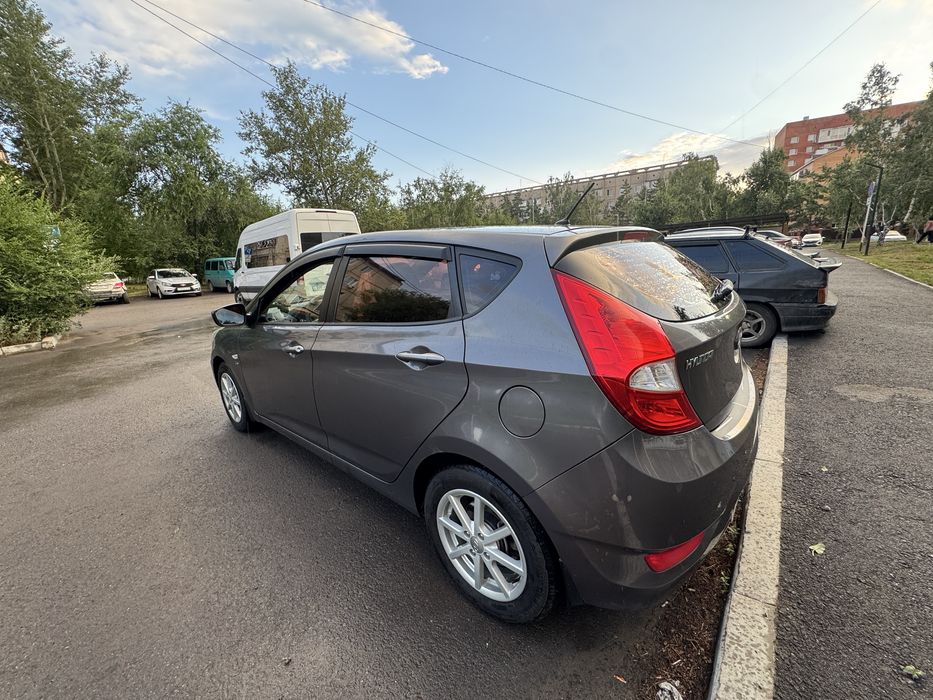 Hyundai Accent 2013