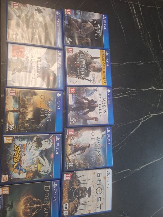 Vand jocuri pentru ps4/ps5