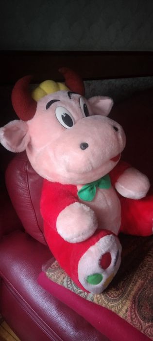 Мягкие игрушки, в наличии 3 штуки. Размер от 30 см до 45 см