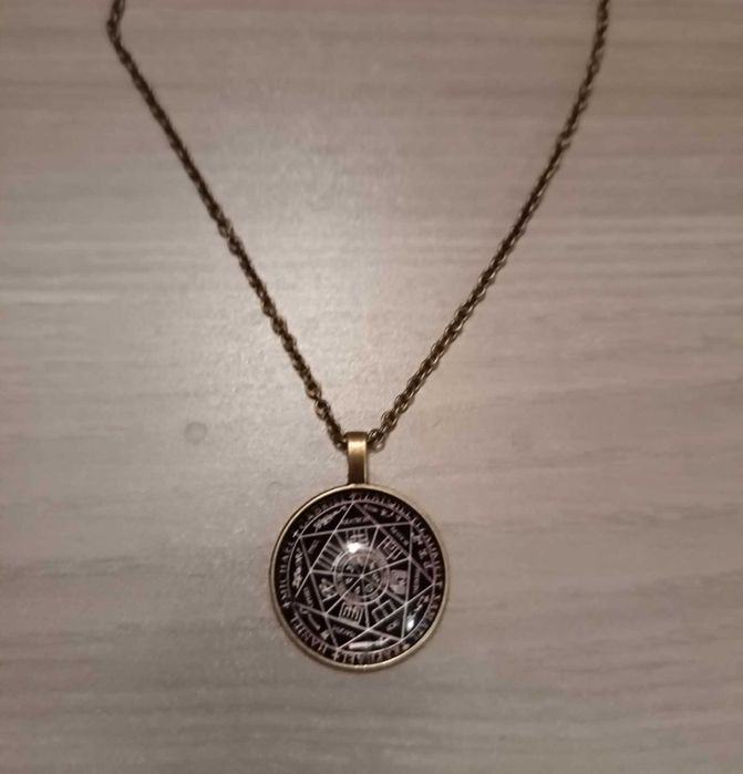 Ръчно изработени Амулети Талисмани Руни и енергийни бижута