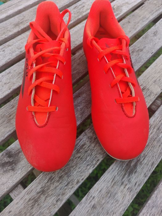 Adidasi fotbal marca Adidas personalizati