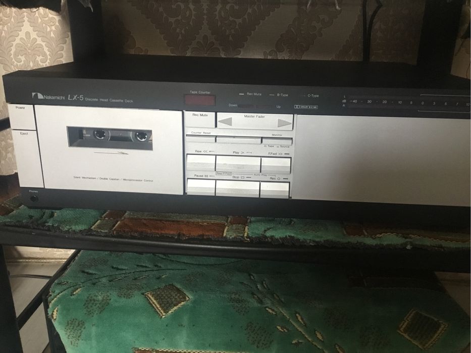Продам кассетнаую деку Nakamichi LX 5