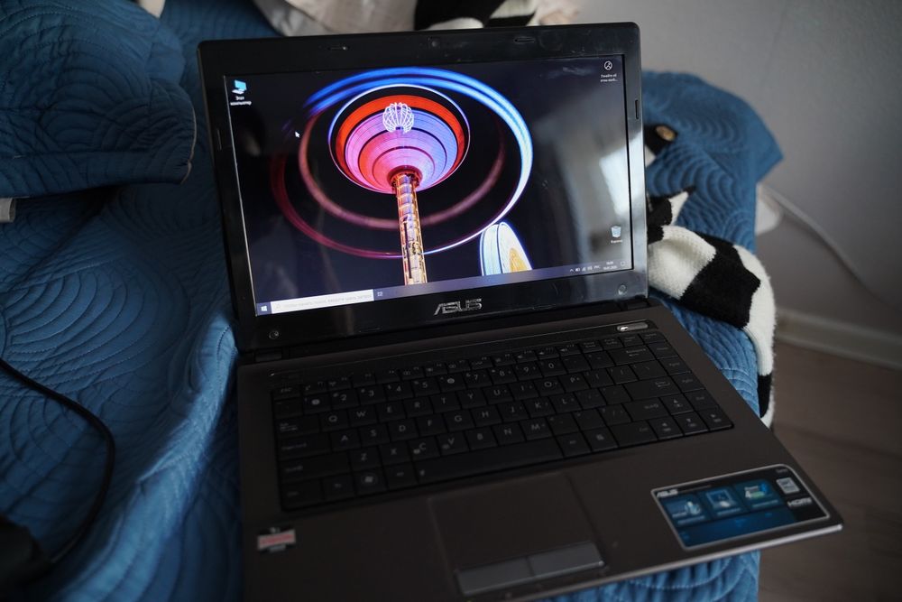 Продам ноутбук Asus