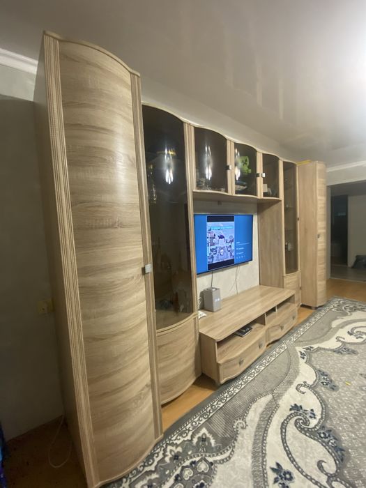 Продам шкаф-стенку в гостинную