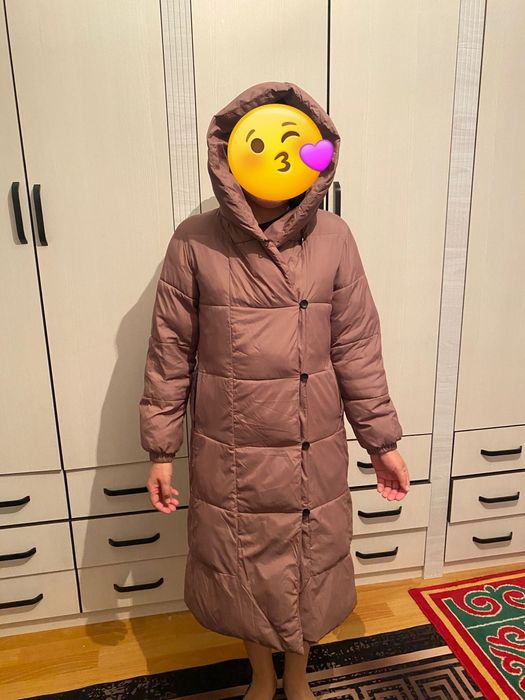 Продам весенние куртки