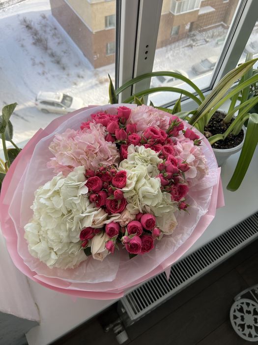 Большой моно букет