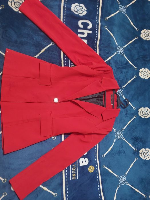 Пиджак женский  42 размер