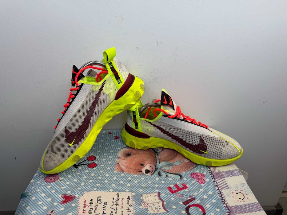 Nike React WR ISPA 'Platinum Volt''оригинални маратонки 40.5 номер