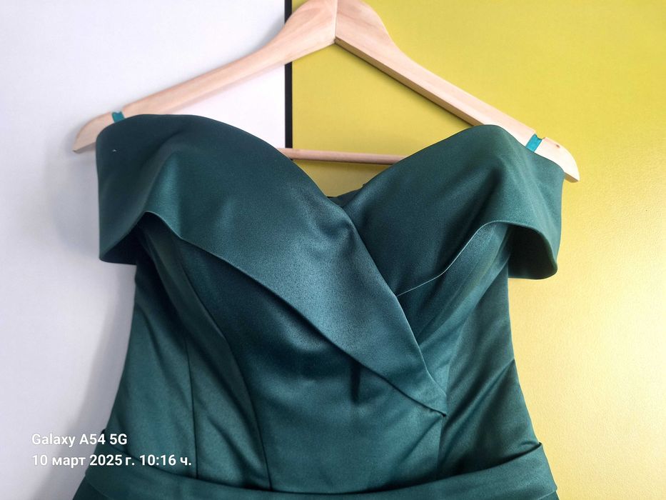 Бална дамска рокля -зелена ,размер 44.