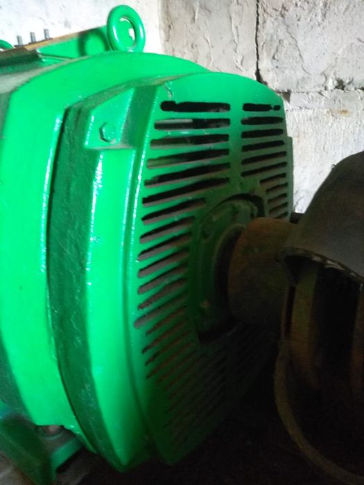 Электродвигатель