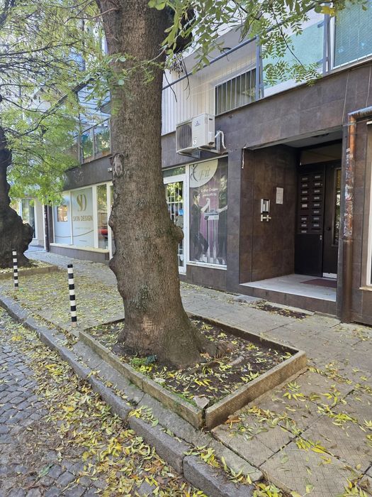 Дава се под наем Магазин в София, Зона Б-19 - 20 кв.м за 612 € - Снимка #4