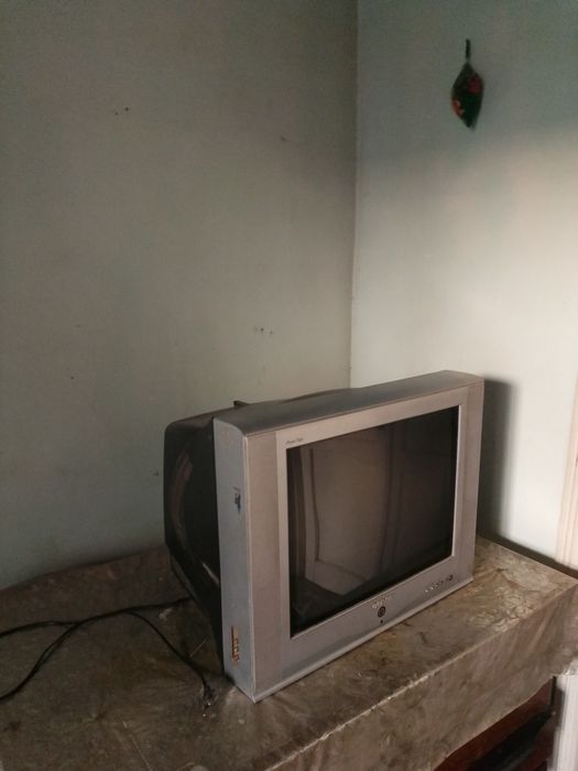 Roisen televizor 2009-yil ''плоски єкран''