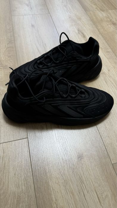 Кроссовки Adidas ozelia 44р