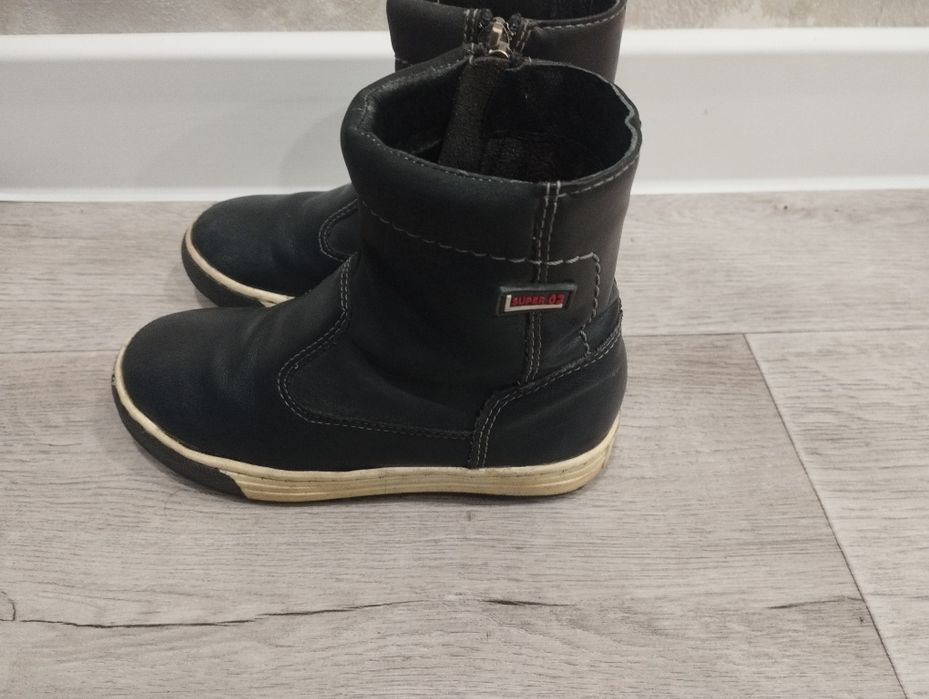 Продам детские сапожки