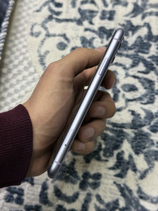 iPhone 11 / 128 gb
