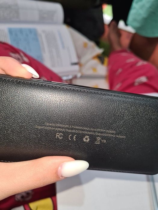 Baterii externe , electronice