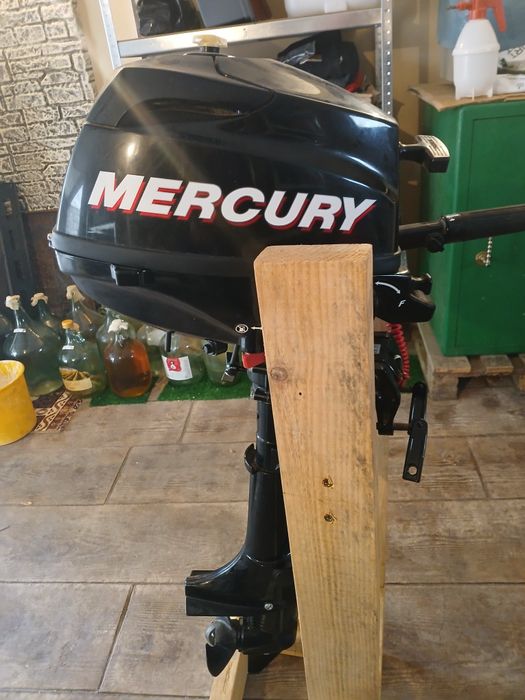 Двигател за лодка Mercury 2.5hp