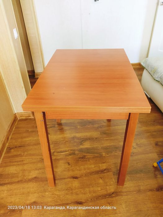 Продам стол втхорошем состояний