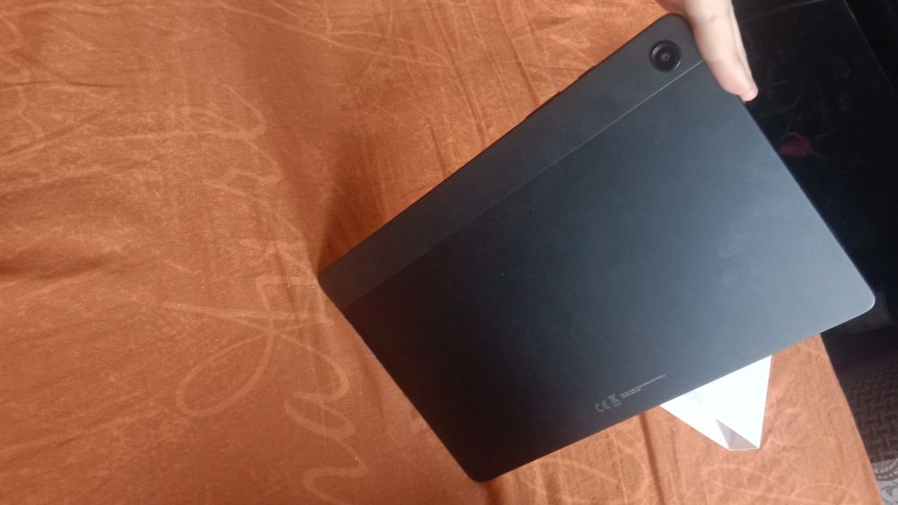 СРОЧНО Планшет Самсунг 9 таб