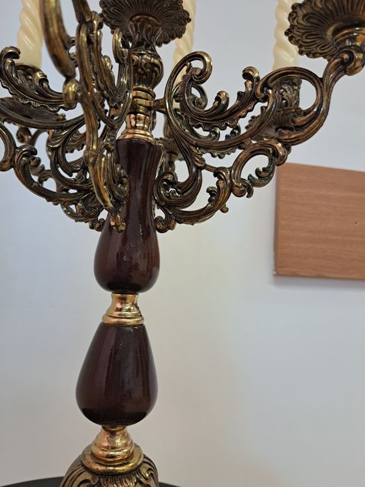 Suport 7 lumanari, bronz cu lemn, model deosebit, 700 lei