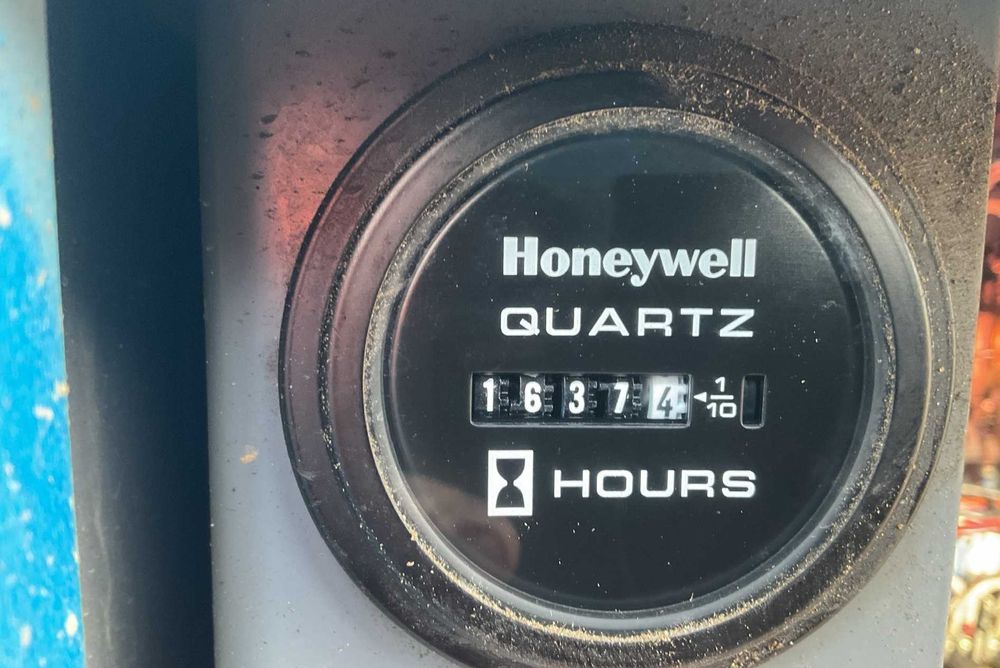 Vand/inchiriez nacela diesel Skyjacb SJ8841 14.4m inaltime 4X4 an 2013