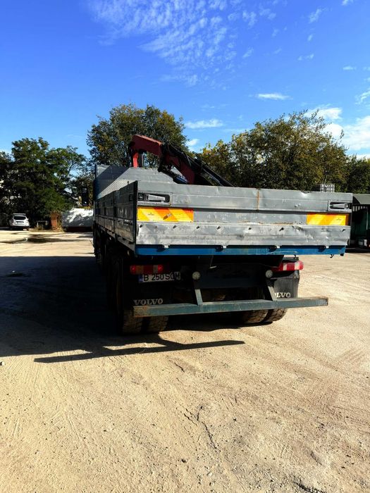 **De vânzare camion cu macara Volvo  8x4**