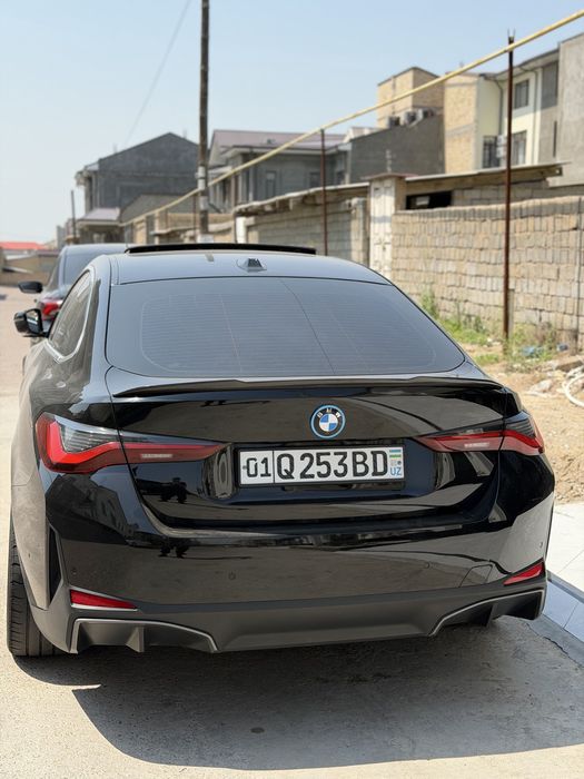 BMW i4 sotiladi nasiya savdo bor