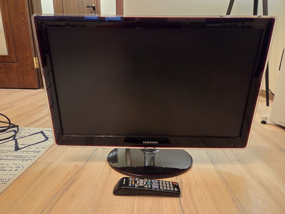 Телевизор/Монитор Samsung  SyncMaster  P2770HD