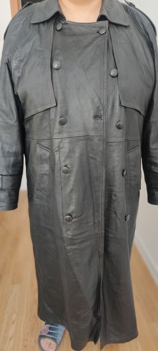 Кожанный плащ большого размера