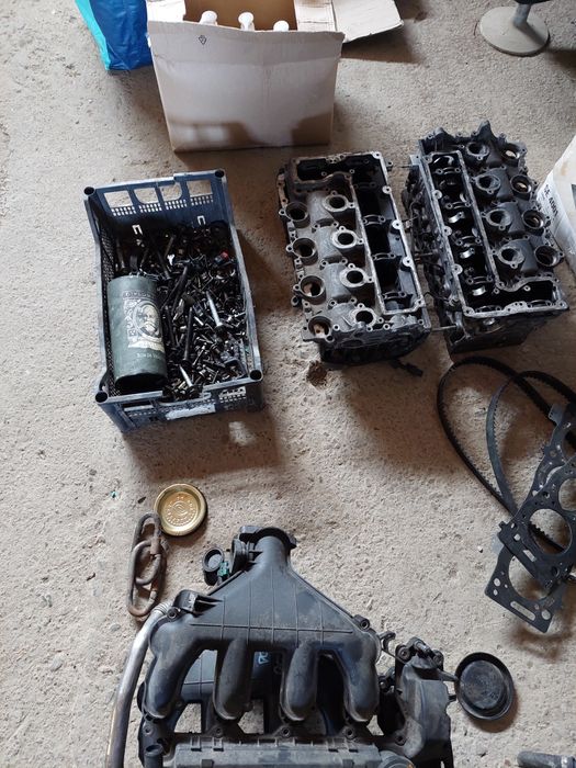 Piese motor Volvo v 50 2.0 d