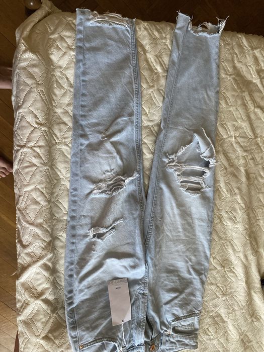 Дънки Bershka  чисто нови