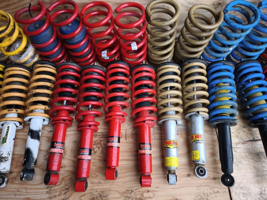 Амортизаторы Митсубиси Паджеро