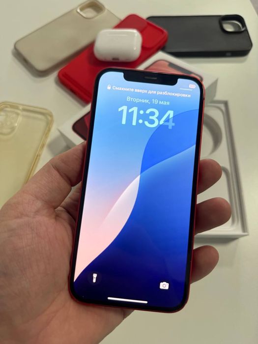 iPhone 12 в идеальном состоянии
