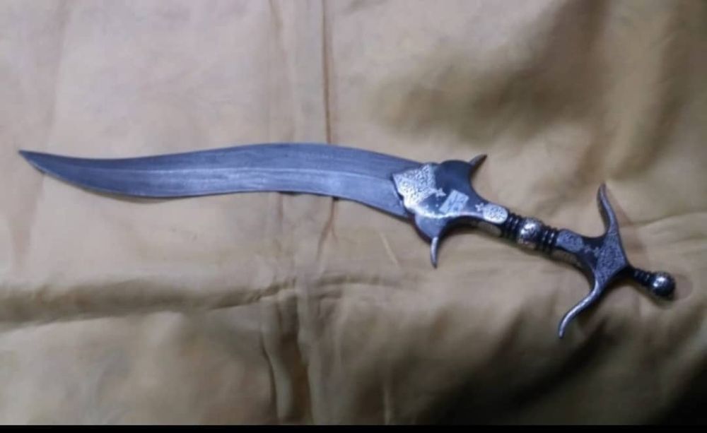 Антиквариат ножы кенжалы.