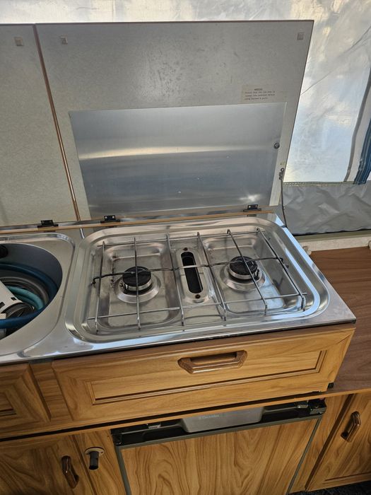 Rulota camper cort pliabil