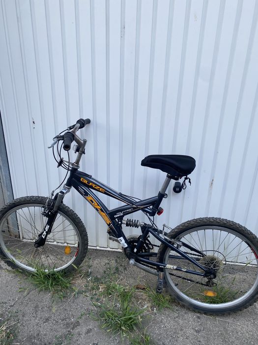 Bicicletă MTB DHS Blaze – Full Suspensie, Echipare Shimano, 18 Viteze