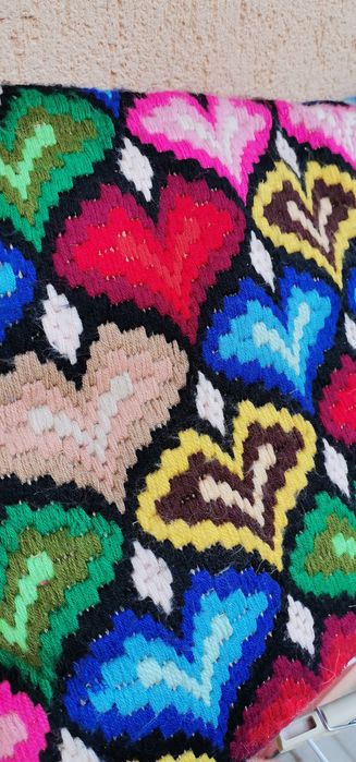 Pernițe vechi și carpete perete