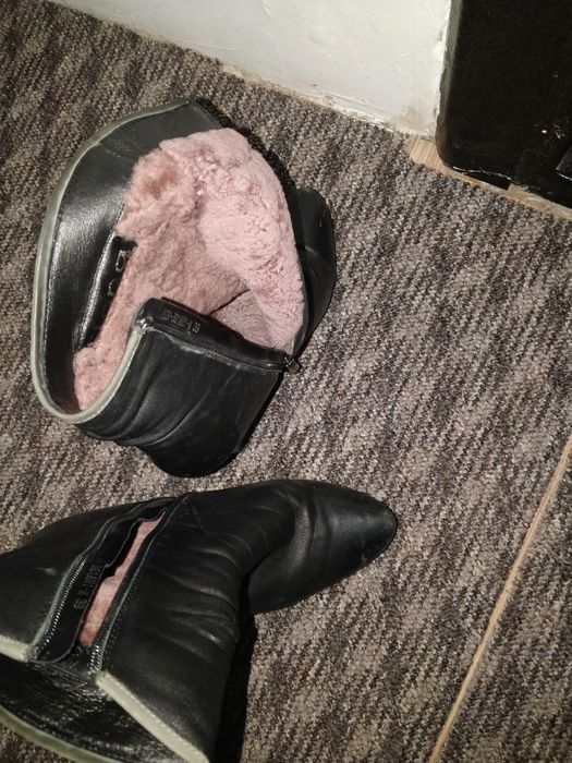 Полусапожки на скрытой платформе.