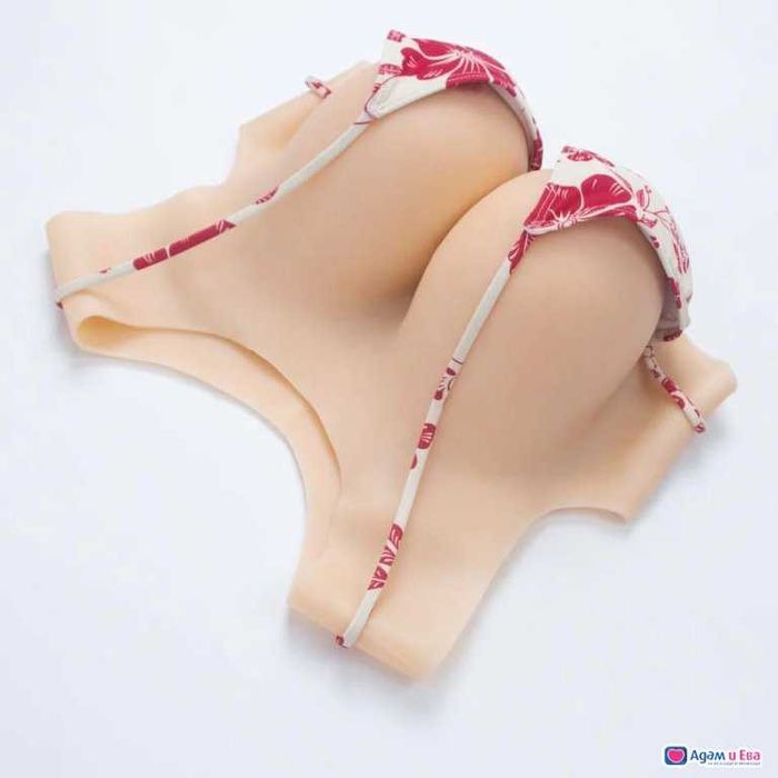 Силиконов бюст, гърди, шимейл, транссексуални, косплей, кросдресъри