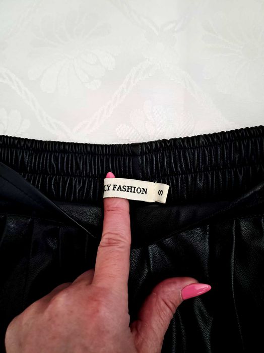 Кожена пола от Only fashion