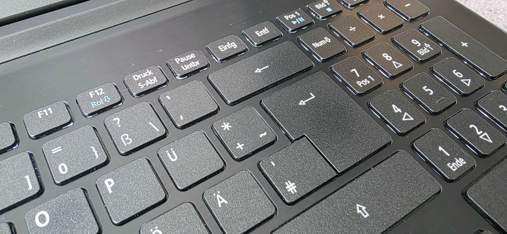 Acer Aspire V5-573G (i5, GT 750M 4GB) - Defect / Pentru piese
