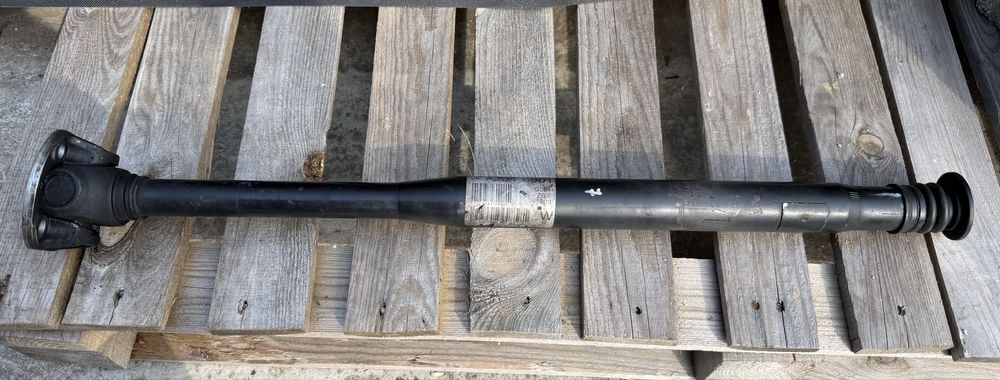 Преден кардан - Mercedes (C/E/GLK- 4 Matic)