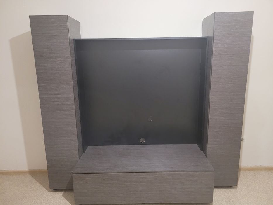 ТВ зона со шкафами