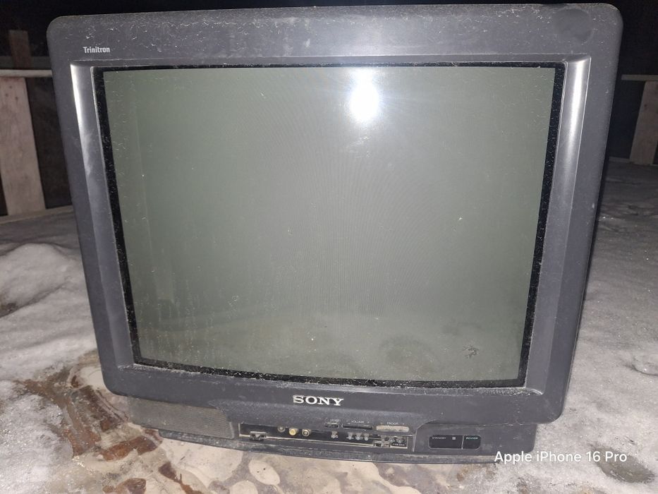 Продается 2 (два) нерабочих телевизора