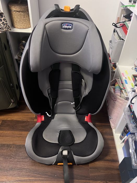 Scaun auto Chicco 9-36 kg