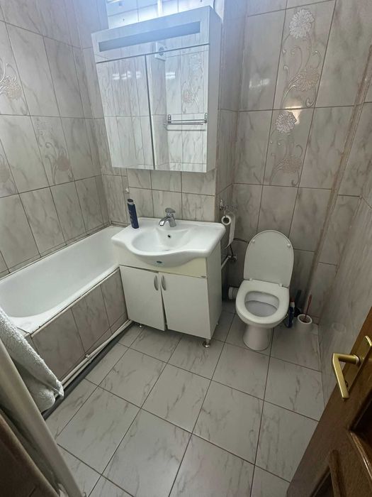 Apartament de inchiriat