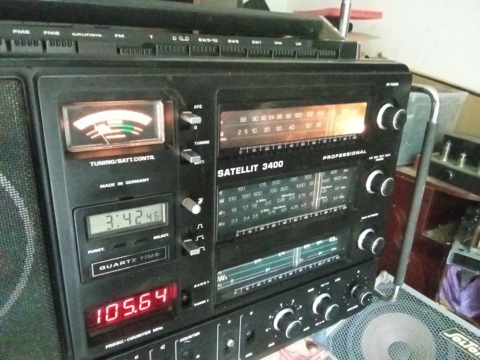 65Radio Grundig Satellit 3400 (update)