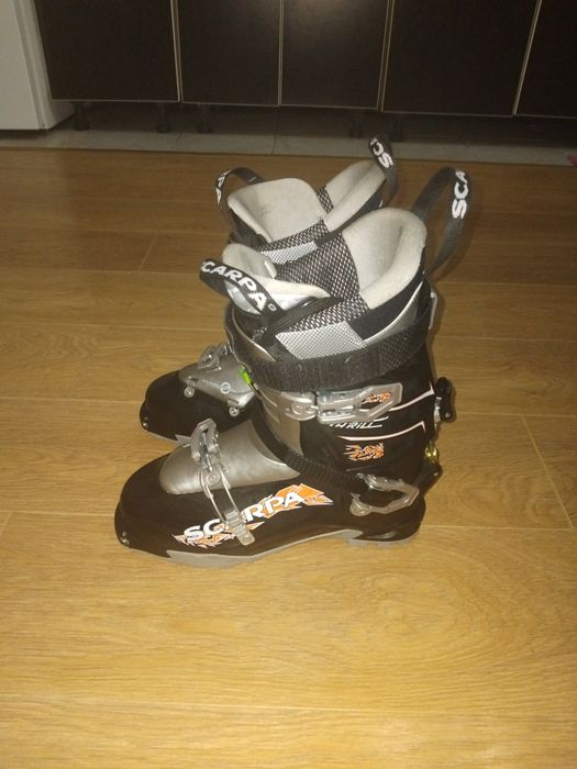 Clapari mărimea 41 Scarpa