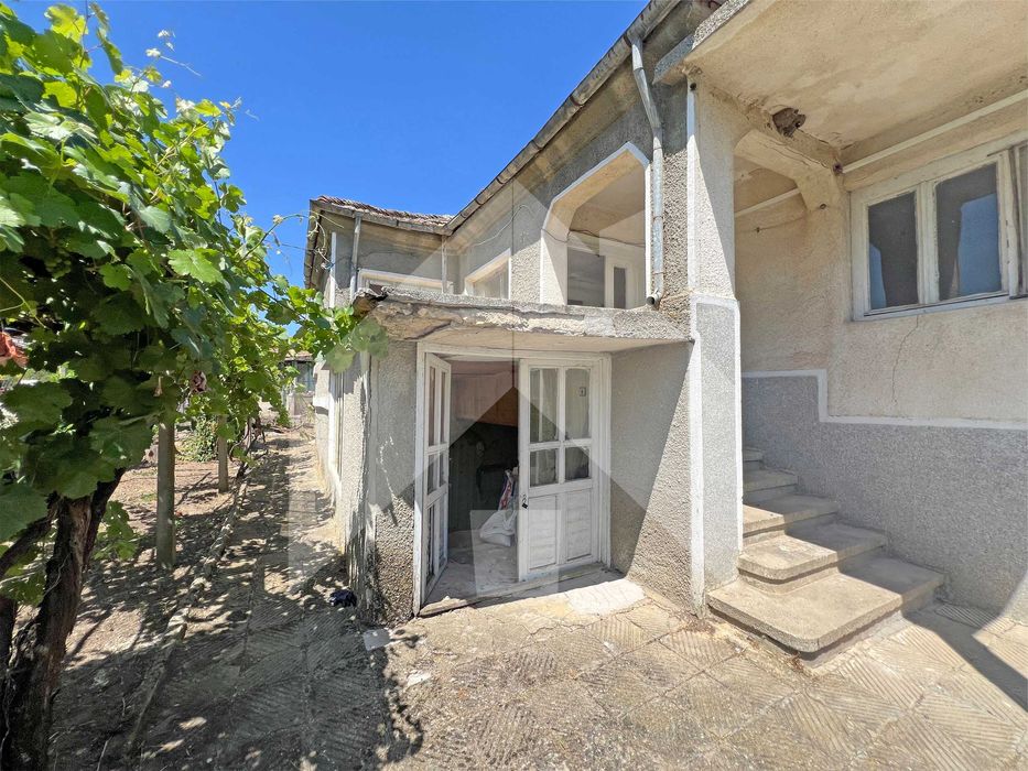 Продава се Къща в с. Изворник, Област Варна - 140 кв.м за 142 €/кв.м - Снимка #2